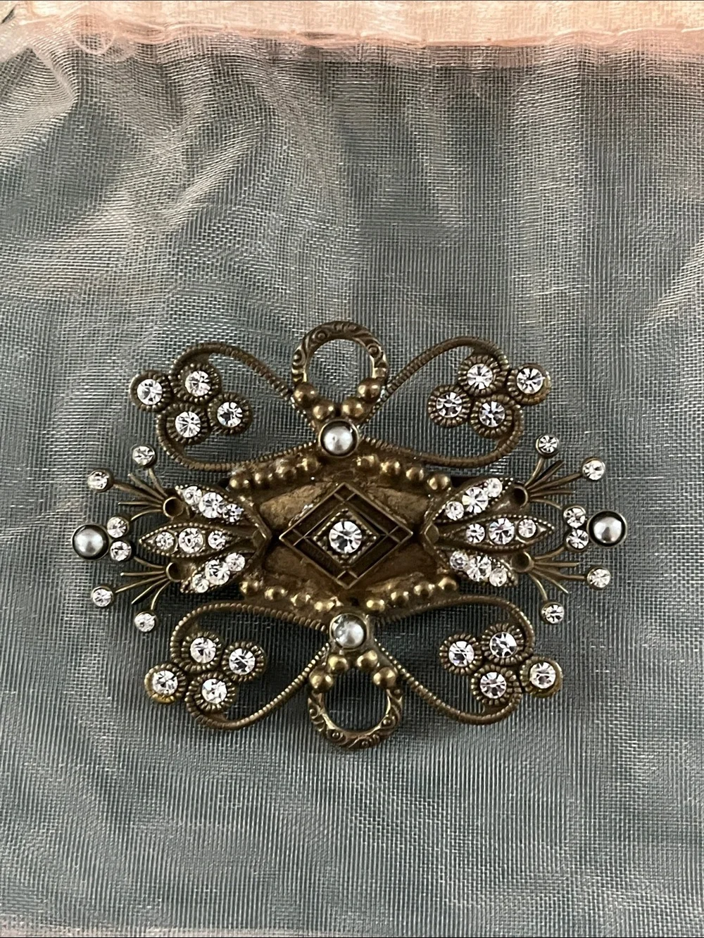 Sorrelli Rhinestone & Faux Pearl Pin / Brooch